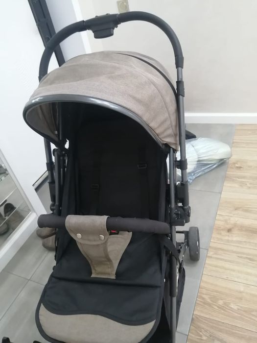 Коляска в хорошем состояний