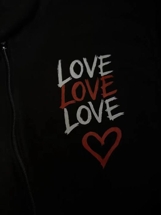 Толстовка с принтом на 8 марта