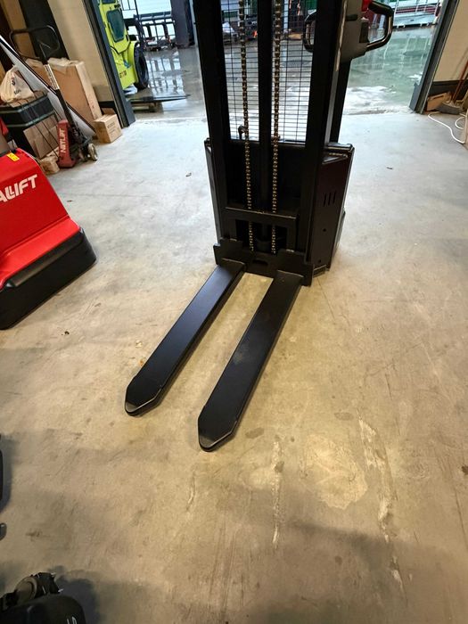 Transpaleta electrica Liza electrica LI-ION 1500KG VALLIFT PRO