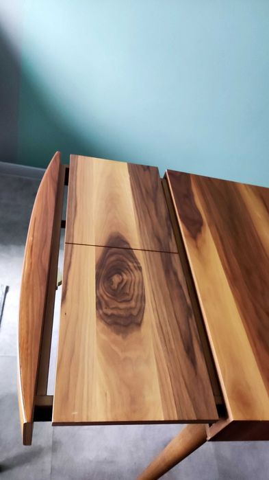 Маса,разтегателна.