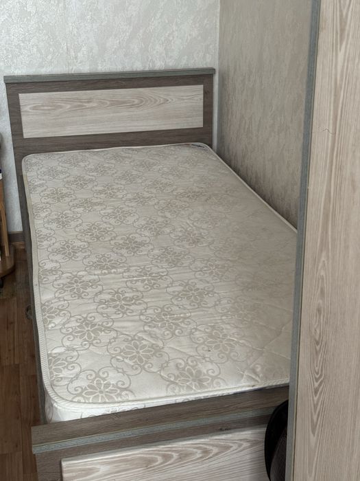 Продам кровать и шкаф