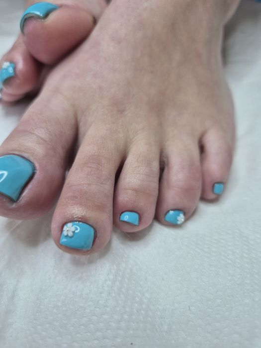 Manichiura pedichiura/Unghii cu gel