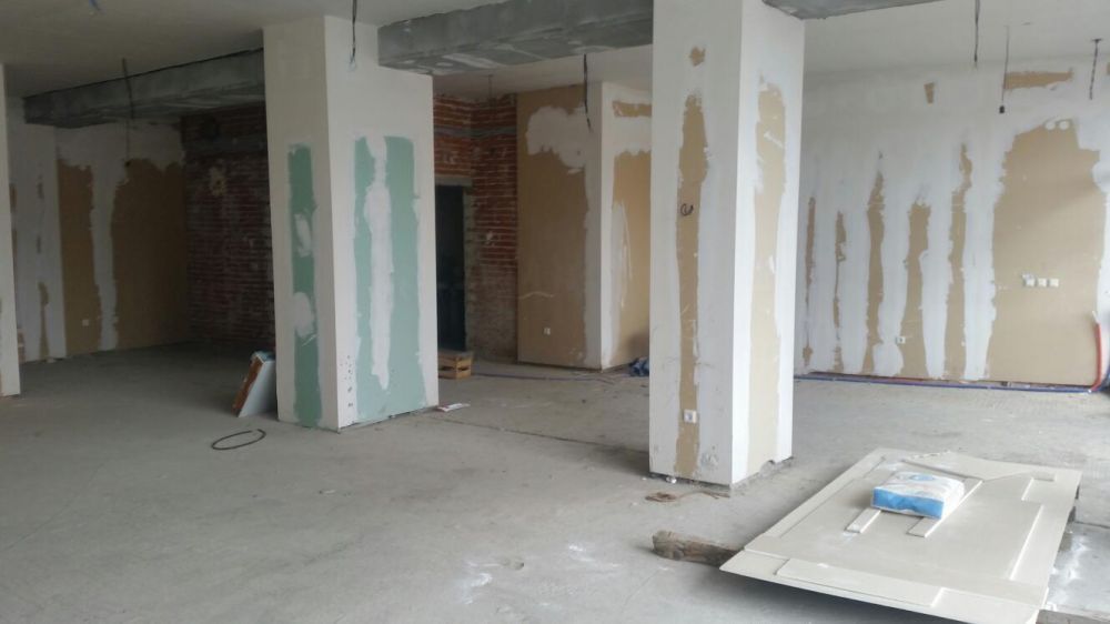 Продава се Магазин в София, Надежда 4 - 203 кв.м за 1084 €/кв.м - Снимка #1