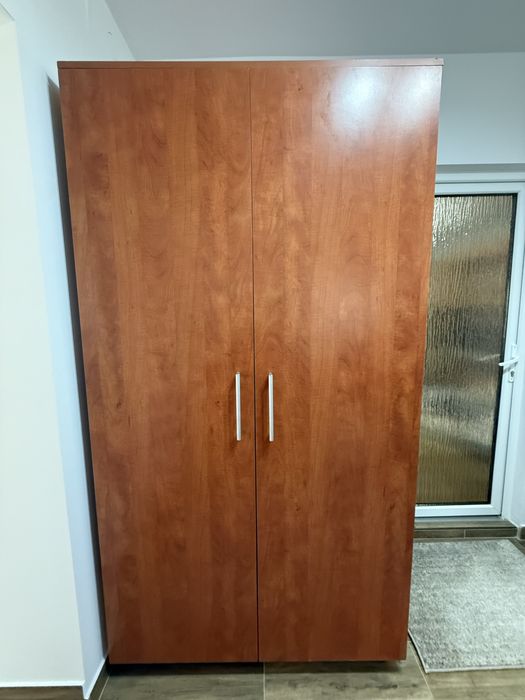 Vand Dulap 2 usi - Compratimentat - Stare excelenta
