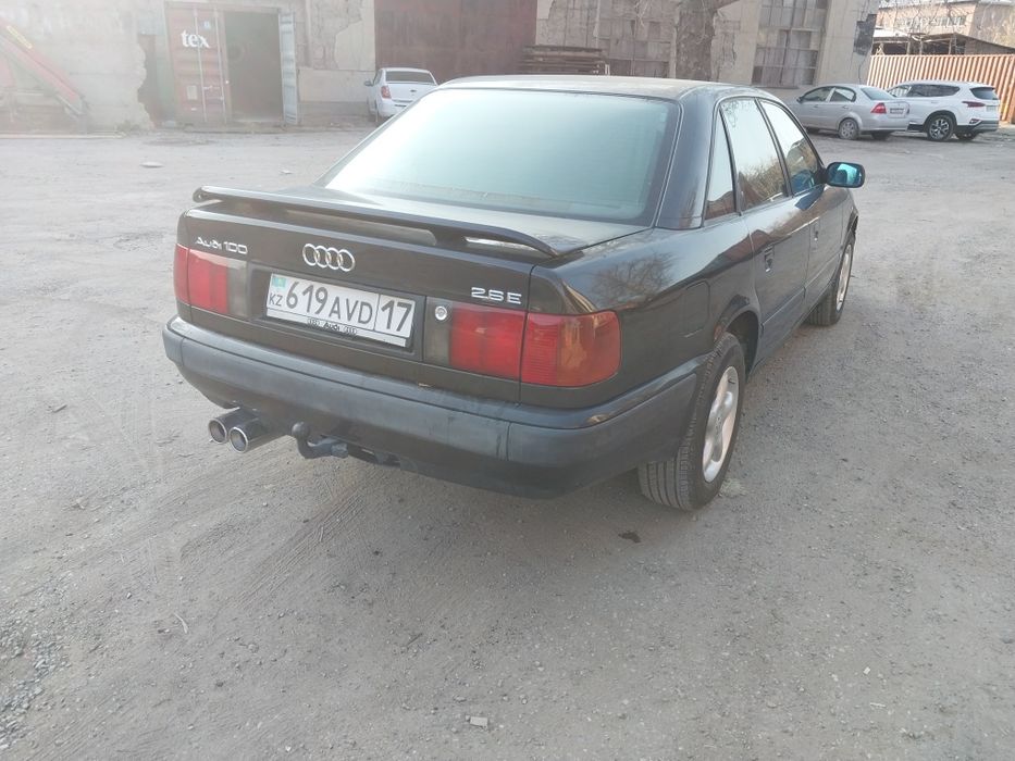 Ауди с4 1992 машина