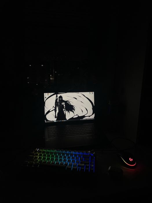 продаю/обмен на комп равноценный