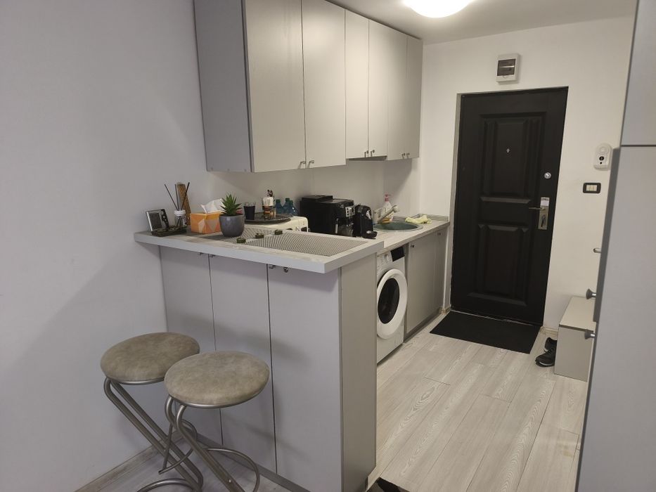 Vând garsonieră zona UTA, bloc renovat!