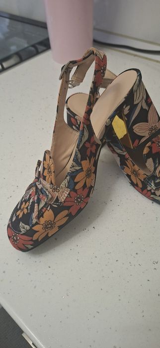3 perechi pantofi de dama noi 38