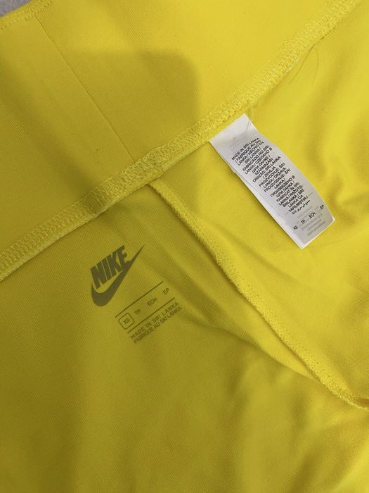 Pantaloni scurti Nike XS