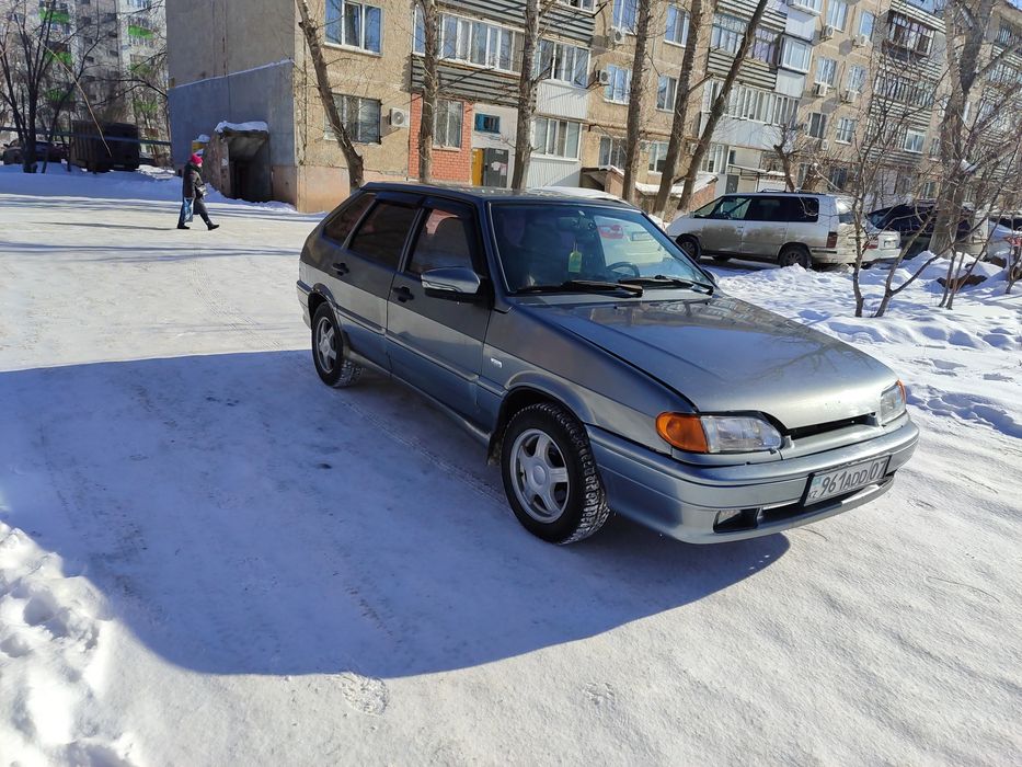 Ваз(Lada) 2114 год выпуска 2005