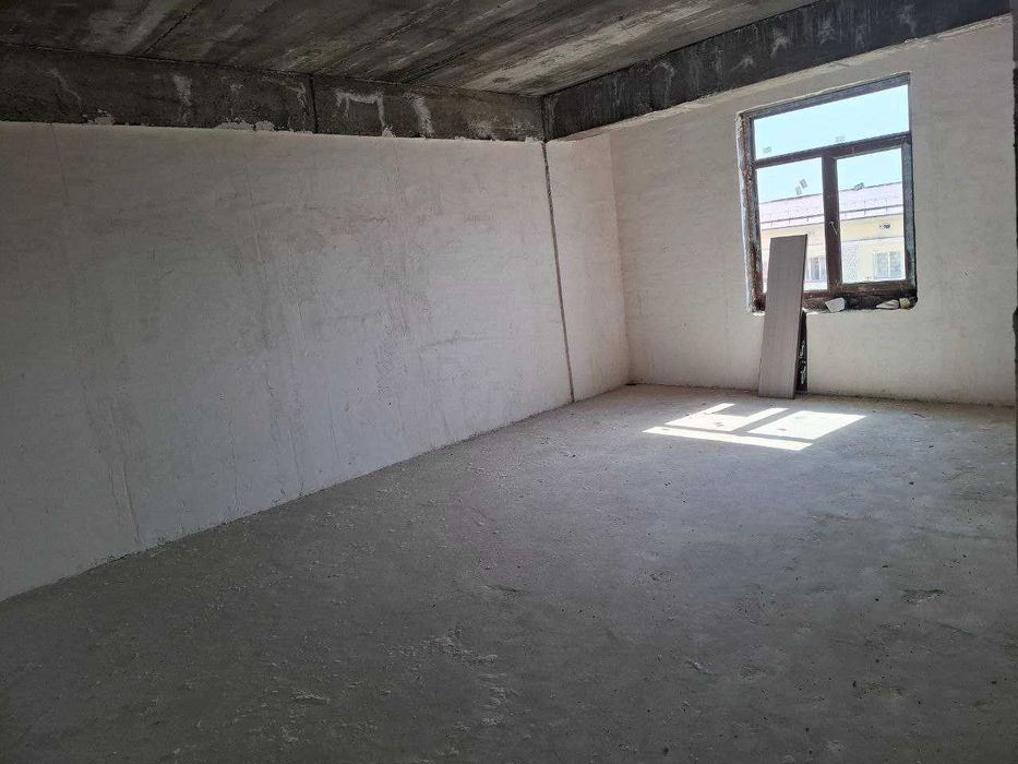 Ёнма-ён жойлашган 2 та квартира тезда сотилади (70 м2 ва 80 м2)