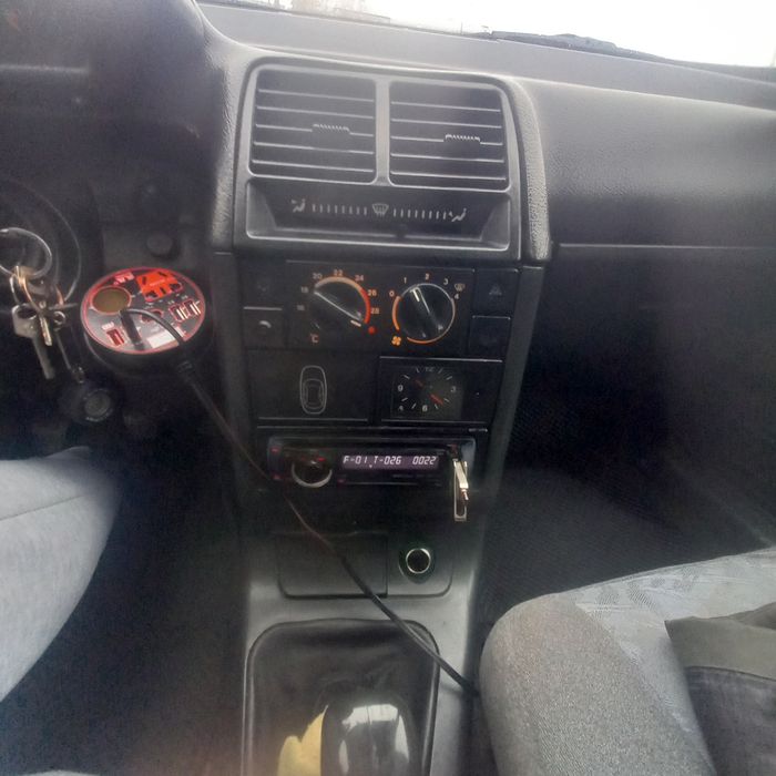 Продам ваз 2110  год выпуска 2004