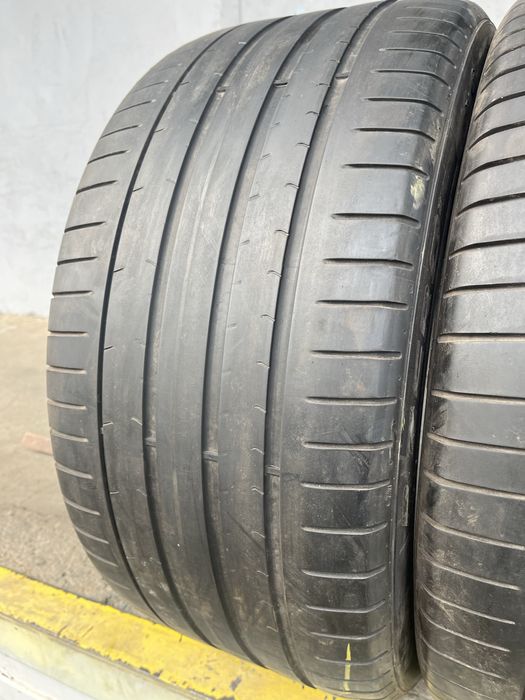 2 бр. летни гуми 275/35/20 Pirelli RSC DOT 3221 3,5 mm
