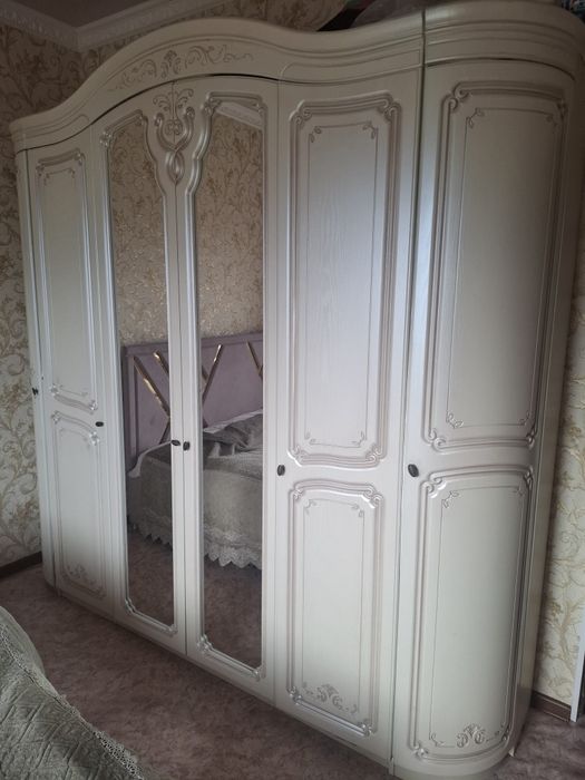 Шкаф сатылады 6 есік