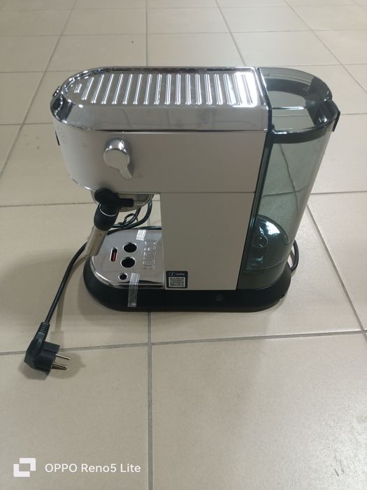 Кофеварка Delondhi