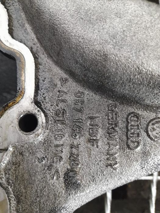 Colector galerie admisie 057145770 4.2 tdi CDSB Audi A8 D4/4H [2010 -