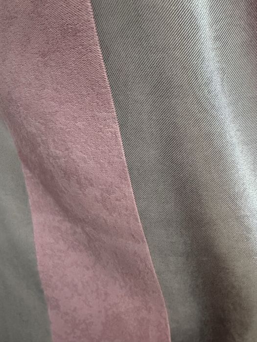 Продаются шторы с тюлью.