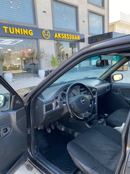 Нексия 2 сотилади