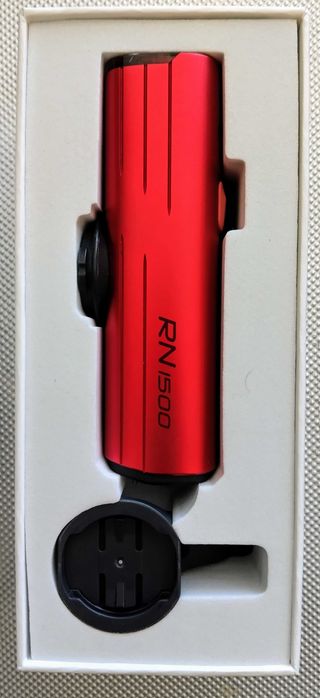 Мощен и ярък велосипеден фар Magicshine RN 1500 - Червен!