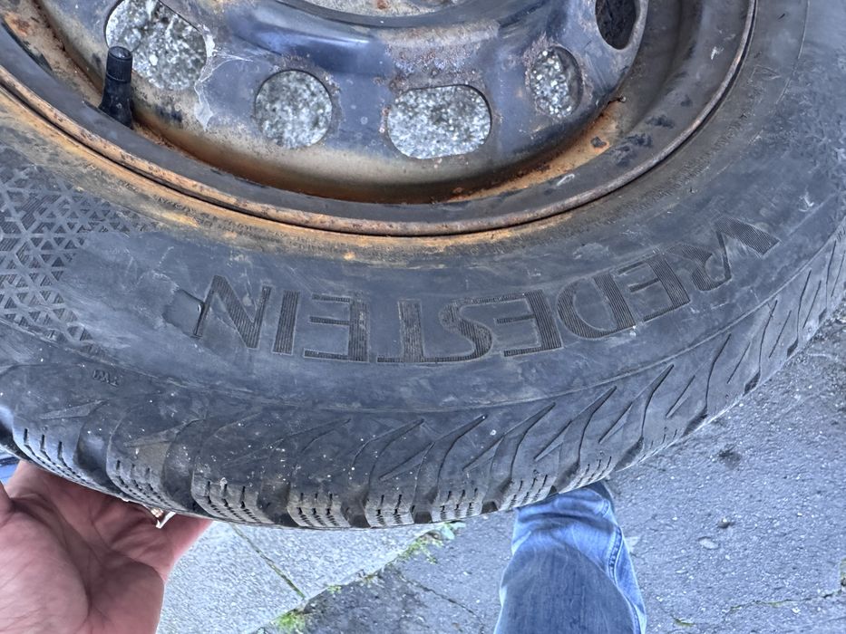 Pereche set 2 anvelope iarna Vredestein 195 65 R15