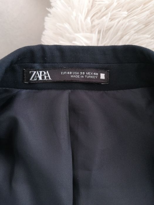 Продавам мъжки сака, цвят тъмно синьо, размер М