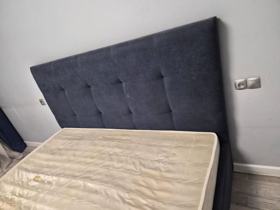 Спальная кровать