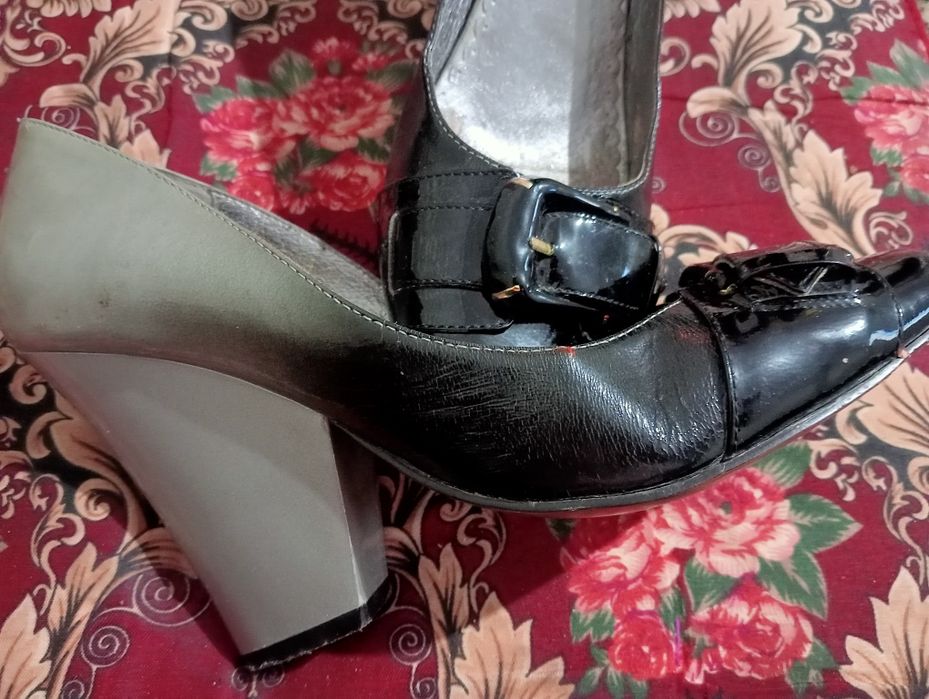 Женский туфли. 39,40 размер