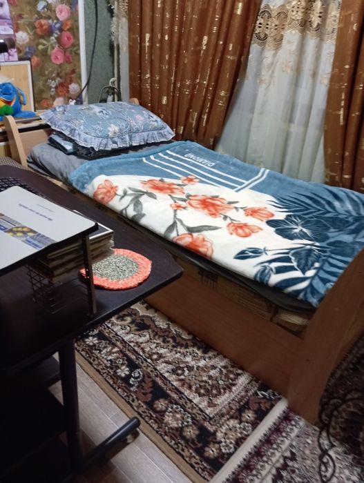 Продаётся кровать односпалка