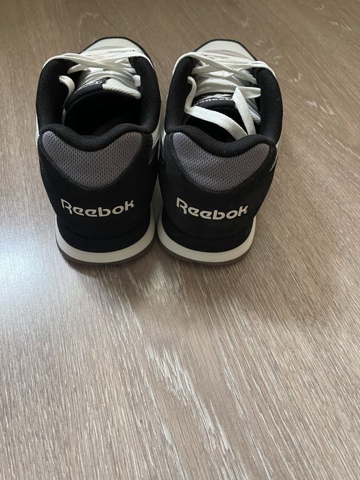 Продам красовки Reebok оригинал размер 40