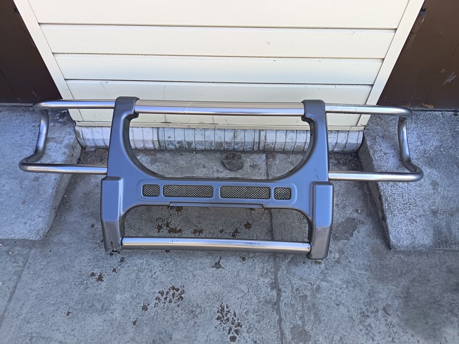 Продам кенгурятник на Поджеро 2