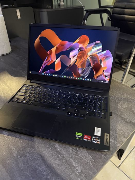 Lenova ideapad gaming 24/7 aloqada