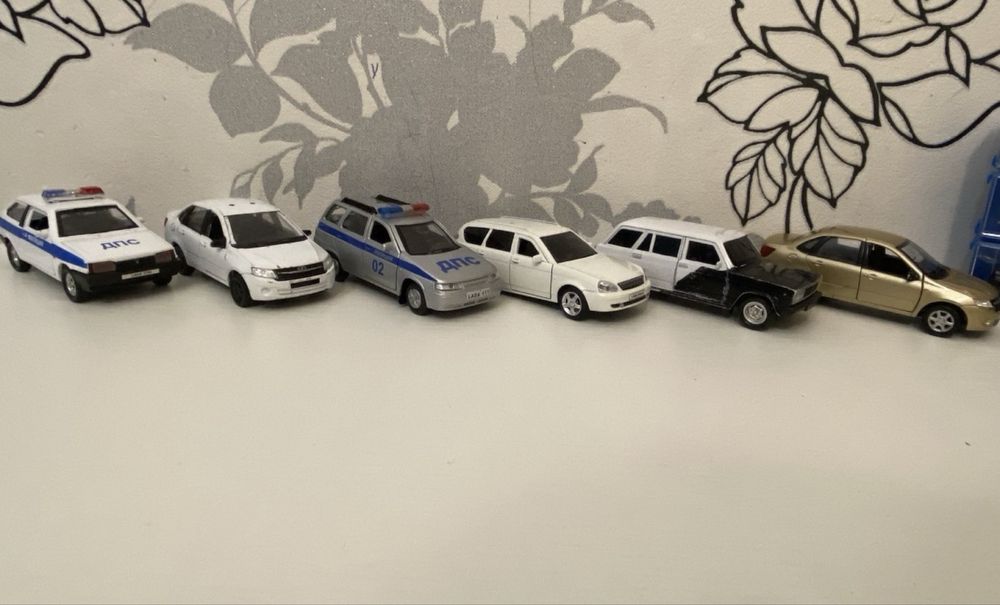 Маштабные моделки,игрушки, машинки,тмм