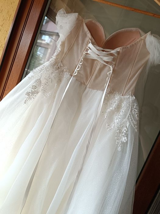 Rochie de mireasă mărimea 44 potrivită pentru XS-S-M