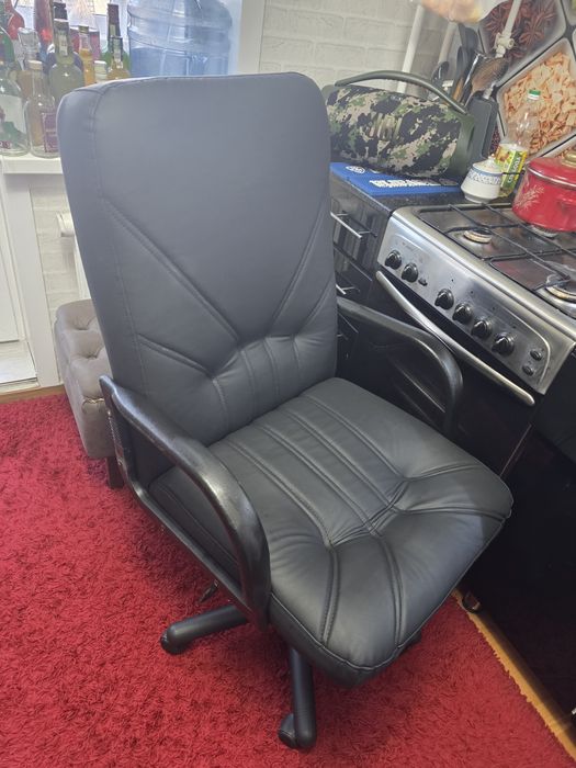 Стул кресло компьютерное офисное