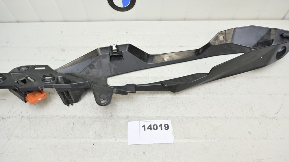 Plastic Trim Codita Spate Stanga BMW S1000XR K69 2020 - 2025