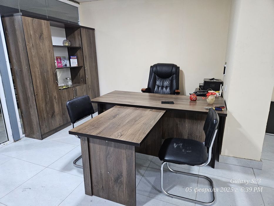 Офис мебель. Стол стул, диван, кресло, шкаф, стул Лариса.