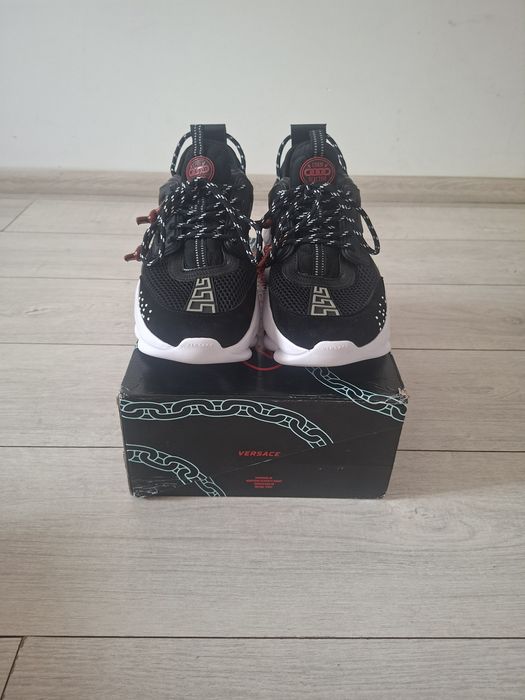 Versace Chain Reaction