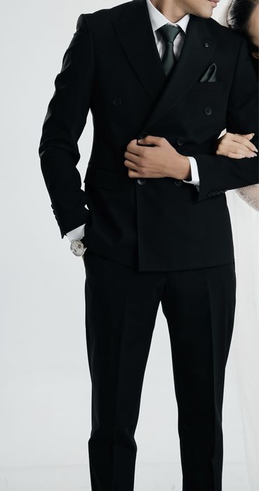 Продам мужской костюм тройка