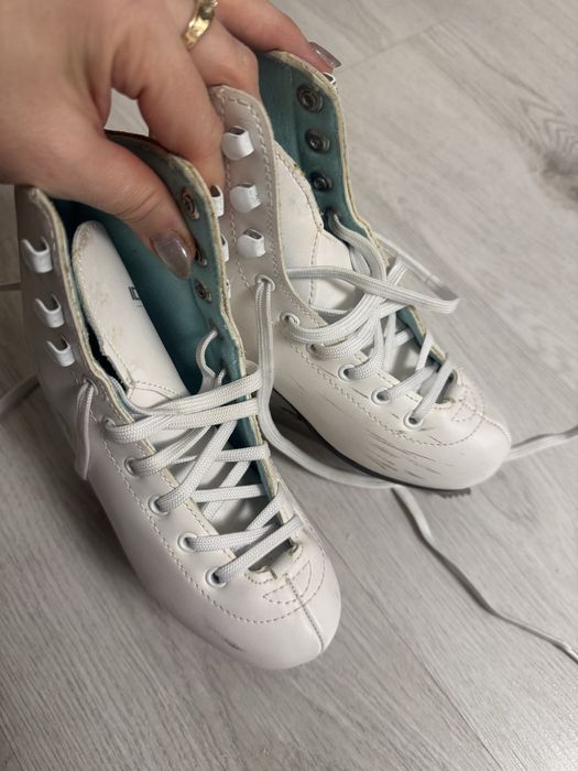 Фигурные коньки