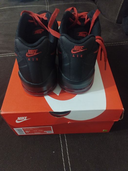 Маратонки Nike Air Max invigor