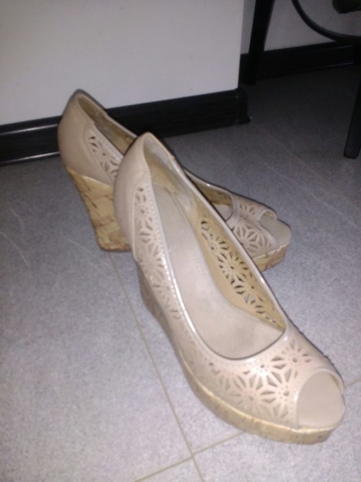 Елегантни сандали 39-40 номер