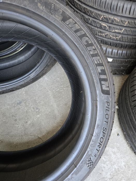 235/45/18 MICHELIN 4бр