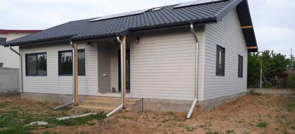 Case din panouri sandwich