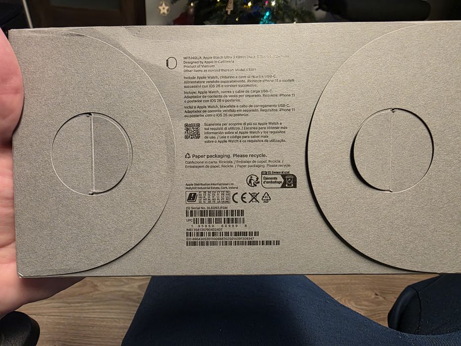 Apple Watch Ultra 3, GPS + Cellular, Black Titanium, Black Ocean Band