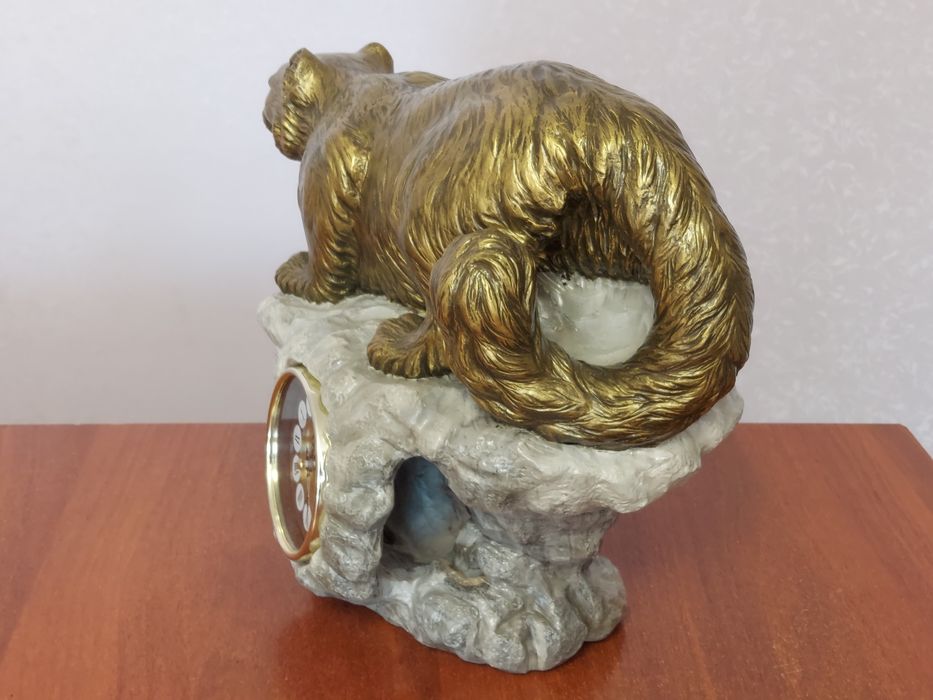 Продам каминные часы