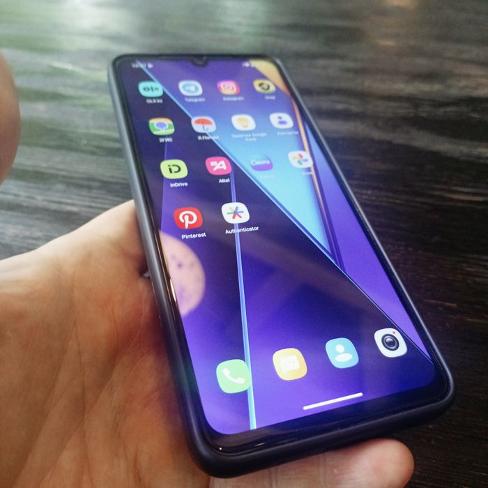 Новенький Redmi A5 продам
