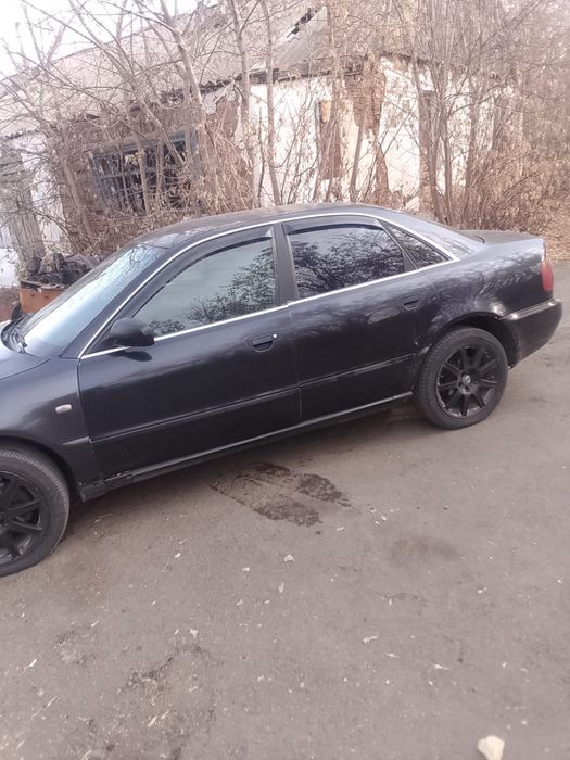 Ауди А4 квадро 1,8