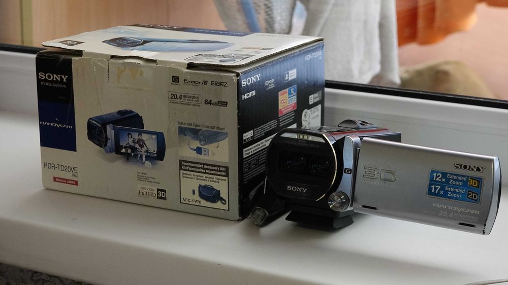 Sony HDR-TD20 видеокамера