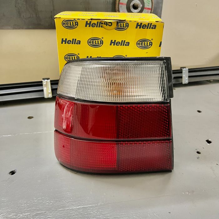 Новый фонарь Hella bmw e34 бмв е34