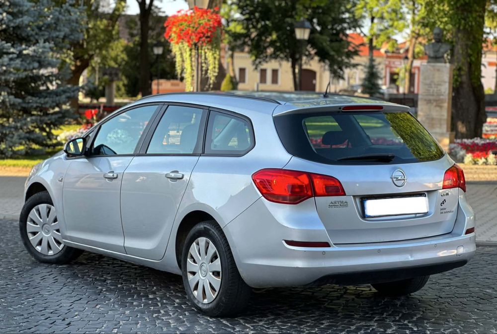 OPEL Astra 2011 — imagine 4